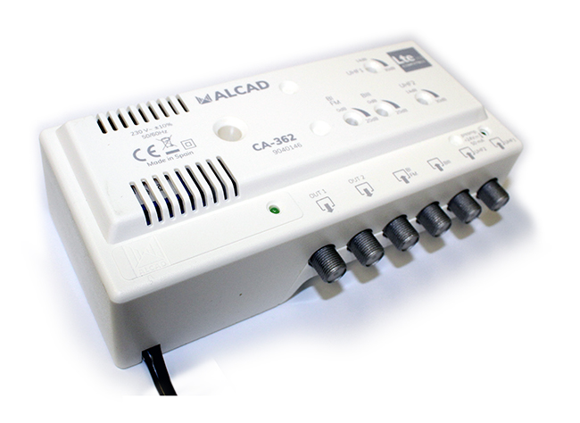 Amplificatore Per Antenna Alcad Ai200 – VHF/UHF, 14/24 DB, 50 Ohm, Portata 200 Metri, Per Interni/Esterni, Robusto E Compatto
