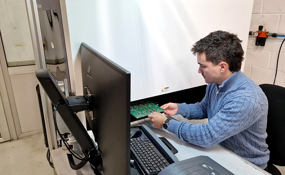 ALCAD améliore le contrôle qualité de sa production électronique grâce au projet PROCAL 3D